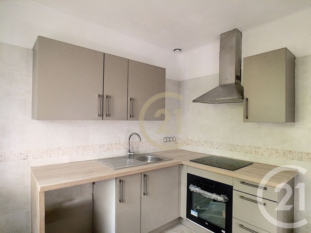 location Maison - 3 pièce(s) - 63 m² Remoulins (30210)