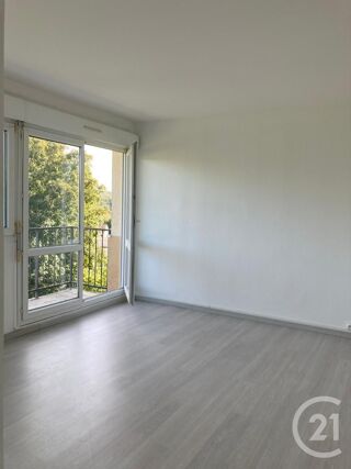  Appartement à louer 2 pièces 44 m²