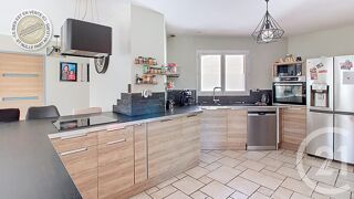 Maison à vendre 5 pièces 885 m²