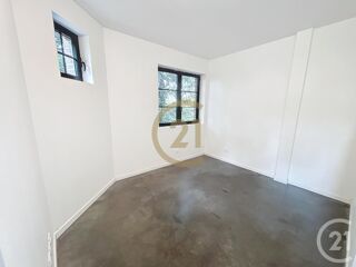  Appartement à louer 3 pièces 68 m²