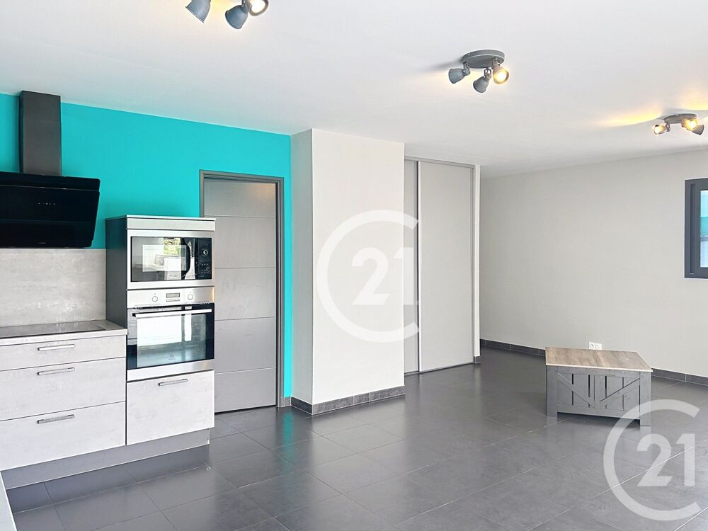 Uniquement chez CENTURY 21 - ELNE. À vendre - BROUIL....