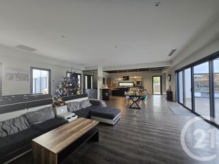  Maison  vendre 6 pices 200 m