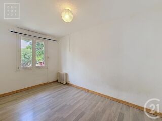  Maison � vendre 8 pi�ces 230 m�