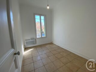  Appartement à louer 3 pièces 40 m²