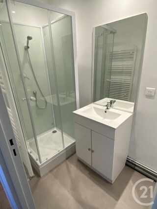  Appartement à louer 2 pièces 58 m²