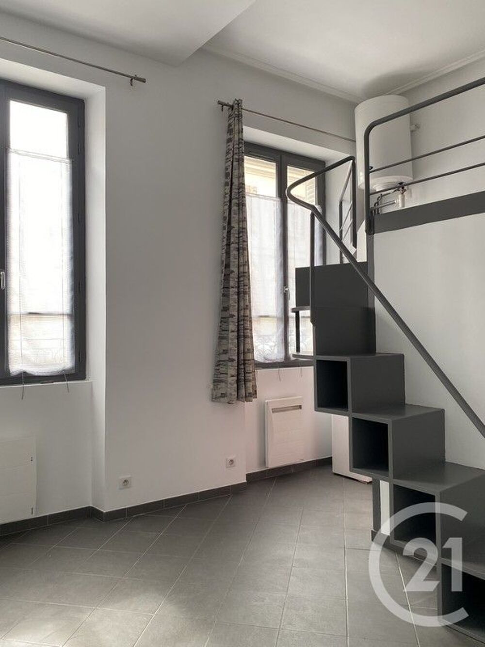 location Appartement - 1 pièce(s) - 16 m² Fontainebleau (77300)