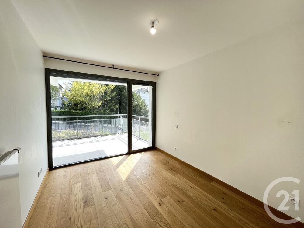 location Appartement - 3 pièce(s) - 72 m² Aix-les-Bains (73100)