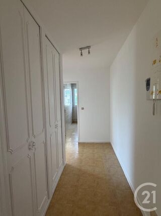 vente Appartement - 3 pièce(s) - 59 m² Compiègne (60200)