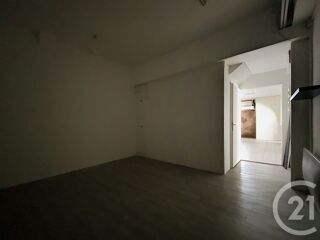  Appartement à louer 1 pièce 160 m²