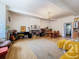  Maison à louer 4 pièces 169 m²