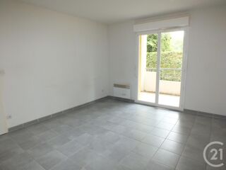  Appartement à louer 2 pièces 37 m²