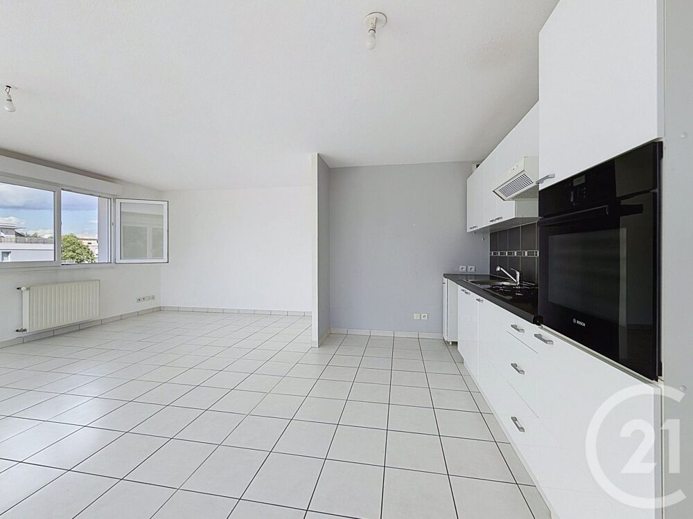 vente Appartement - 3 pièce(s) - 67 m² Sainte-Suzanne (25630)