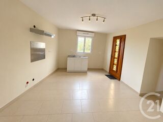 location Maison - 5 pièce(s) - 131 m² Sermaises (45300)