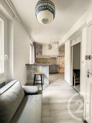  Appartement à louer 2 pièces 28 m²