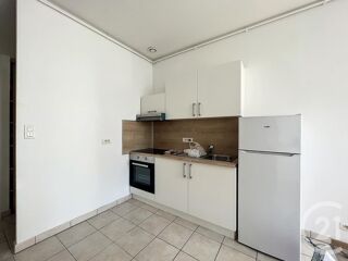  Appartement à louer 2 pièces 45 m²