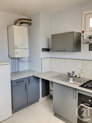  Appartement à louer 1 pièce 33 m²