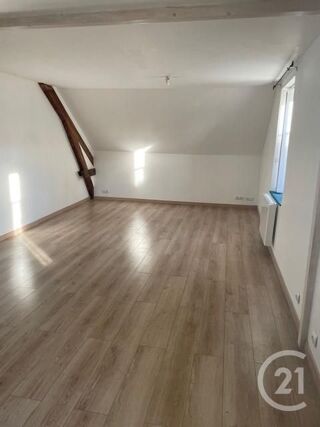  Appartement à louer 3 pièces 78 m²