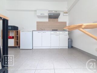  Appartement à louer 2 pièces 35 m²