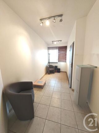  Appartement à louer 1 pièce 31 m²