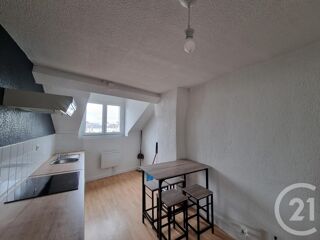  Appartement à louer 1 pièce 38 m²
