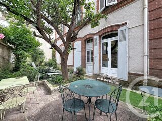  Maison à vendre 9 pièces 216 m²