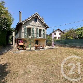  Maison  vendre 6 pices 198 m