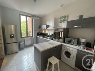  Appartement à louer 3 pièces 69 m²