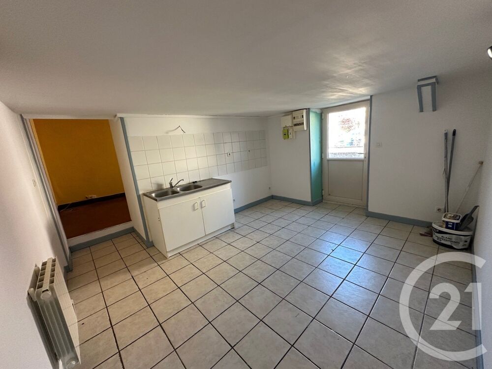 À Lormes cette maison de 124m² se compose de deux logem....