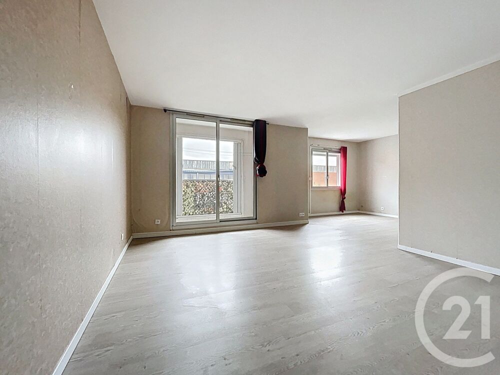 Appartement 4 pièces 74 m² · à Bagnols sur Ceze · 74 m² · 114 000 €
