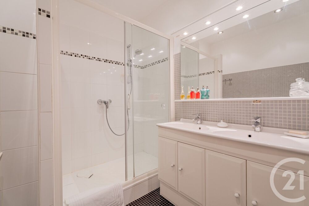 à vendre  Appartement Nice (06300)