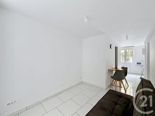  Appartement à louer 1 pièce 17 m²