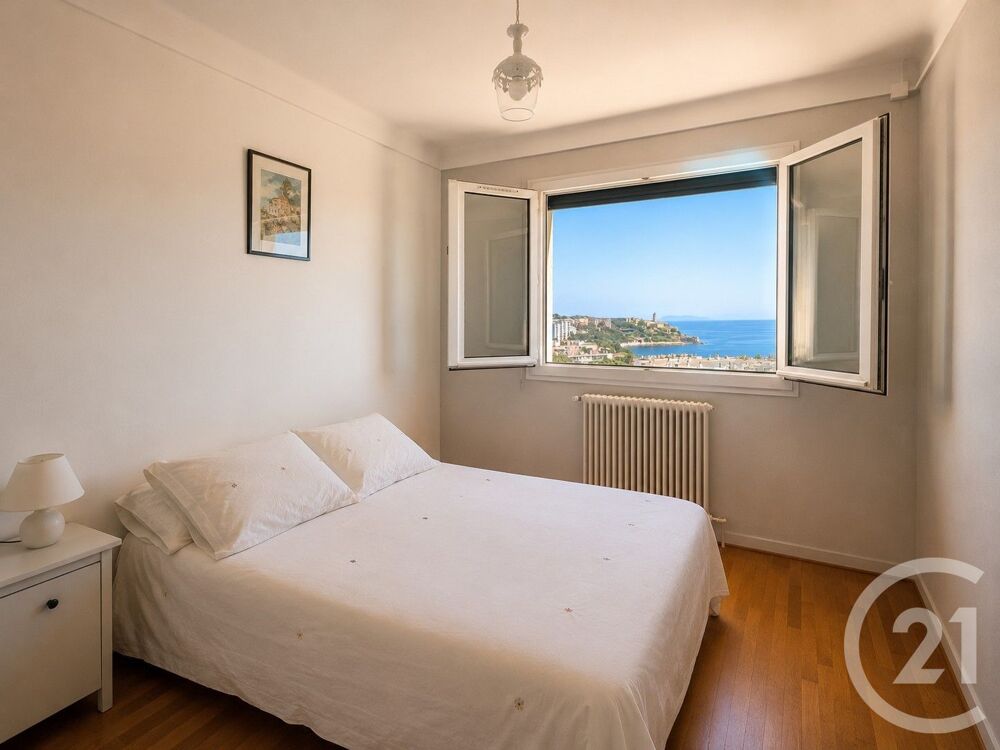 vente Appartement - 4 pièce(s) - 127 m² Bastia (20600)