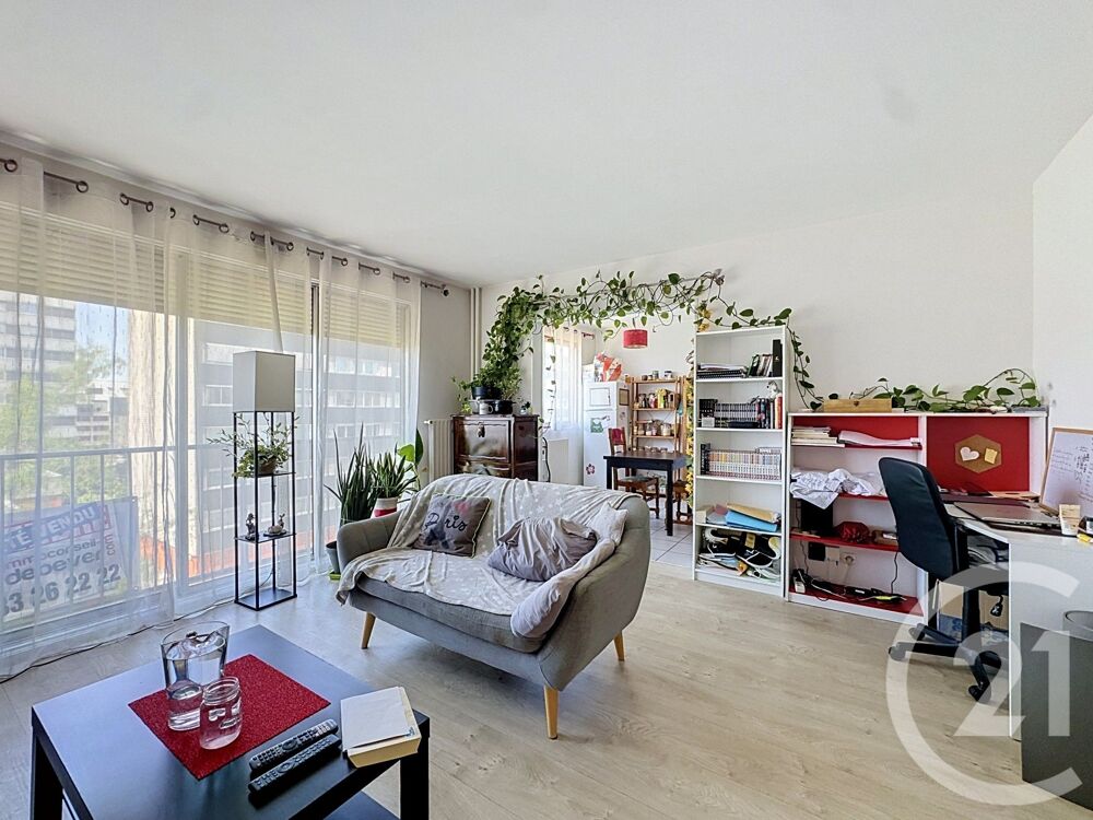 Vand½uvre-lès-Nancy Appartement T2 en bon état avec asc....