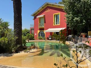  Maison à vendre 7 pièces 220 m²