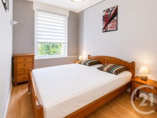  Appartement à louer 3 pièces 74 m²