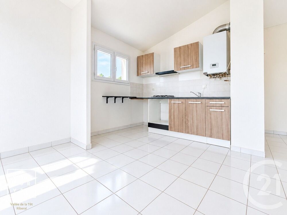 location Appartement - 2 pièce(s) - 46 m² Saint-Estève (66240)