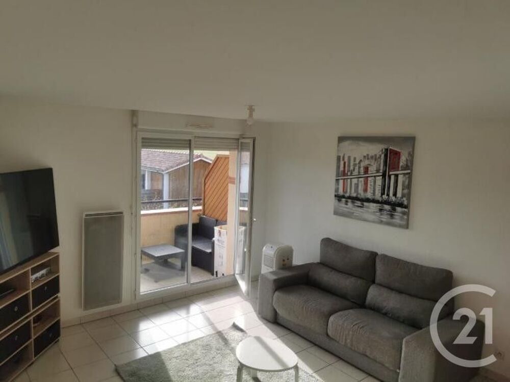 Appartement T3 · Auterive. Prestations soignées dans une....