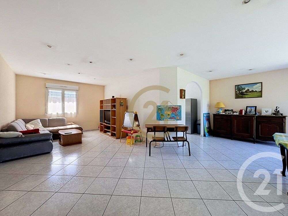 vente Maison - 6 pièce(s) - 200 m² Genevreuille (70240)