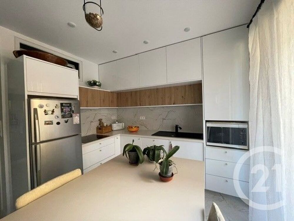 vente Appartement - 3 pièce(s) - 71 m² La Seyne-sur-Mer (83500)