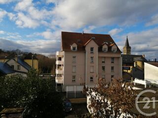  Appartement à louer 5 pièces 85 m²