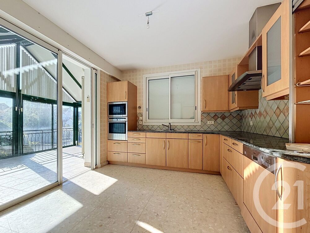 vente Maison - 8 pièce(s) - 200 m² Saint-Pourçain-sur-Sioule (03500)