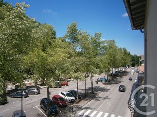  Appartement à louer 4 pièces 87 m²