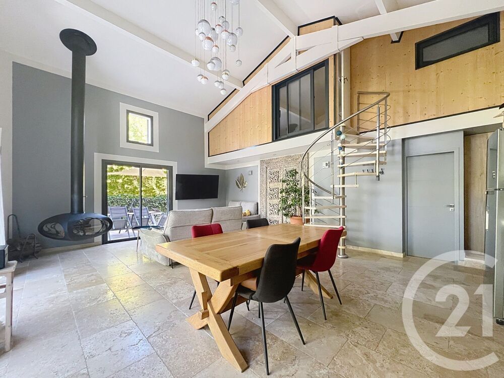 Maison 15 pièces 394 m² · à Vezenobres · 394 m² · 849 000 €