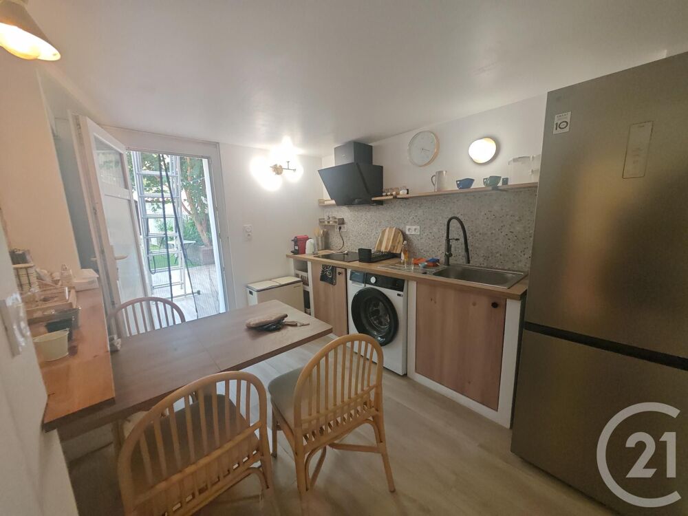 À découvrir, cette charmante maison meublée, entièrement....