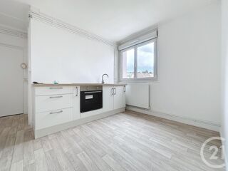  Appartement � louer 5 pi�ces 79 m�