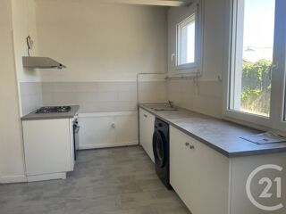  Maison à louer 3 pièces 110 m²