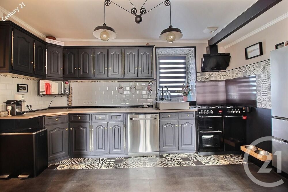 vente Maison - 3 pièce(s) - 209 m² Château-Thierry (02400)