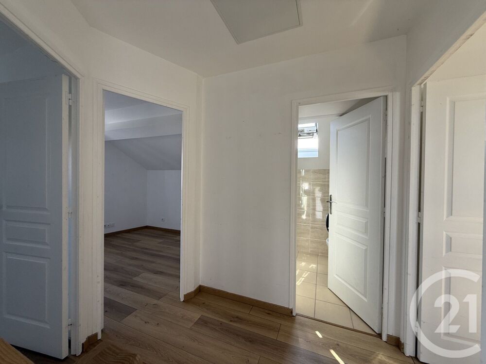 location Appartement - 4 pièce(s) - 74 m² Égreville (77620)
