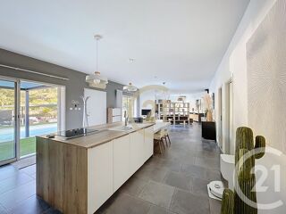  Maison � vendre 4 pi�ces 150 m�