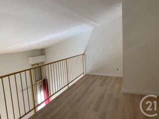  Appartement à louer 2 pièces 71 m²